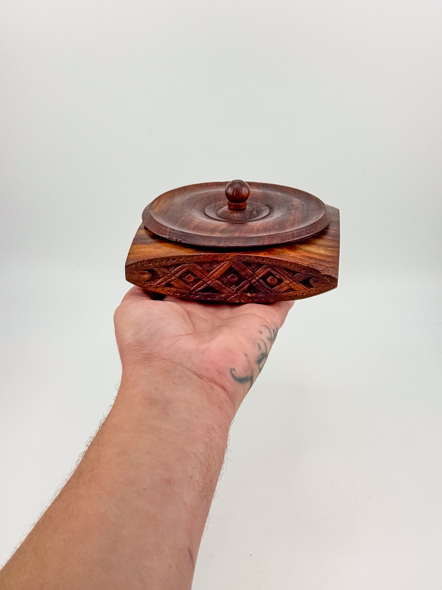 Vintage Hand-Carved Sheesham Wood Lidded Box with Geometric Diamond Border