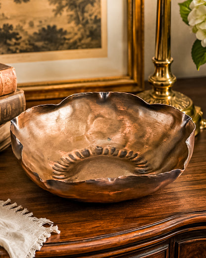 Craftsman Co. Hand-Hammered Copper Bowl with Scalloped Rim, Arts and Crafts Movement, No. 885