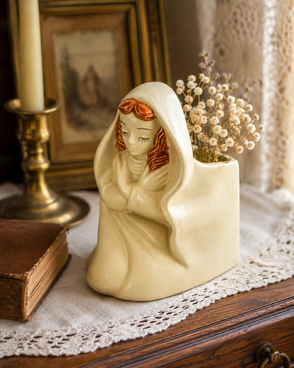 Vintage Hull USA #25 Madonna Virgin Mary Ceramic Planter in Ivory Matte Glaze, 1940s–50s