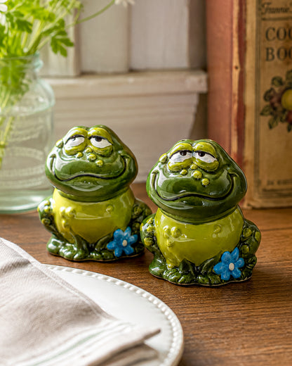 Vintage Holt Howard Smiling Green Frog Salt and Pepper Shakers, Made in Japan, Mid-Century Novelty Kitchen