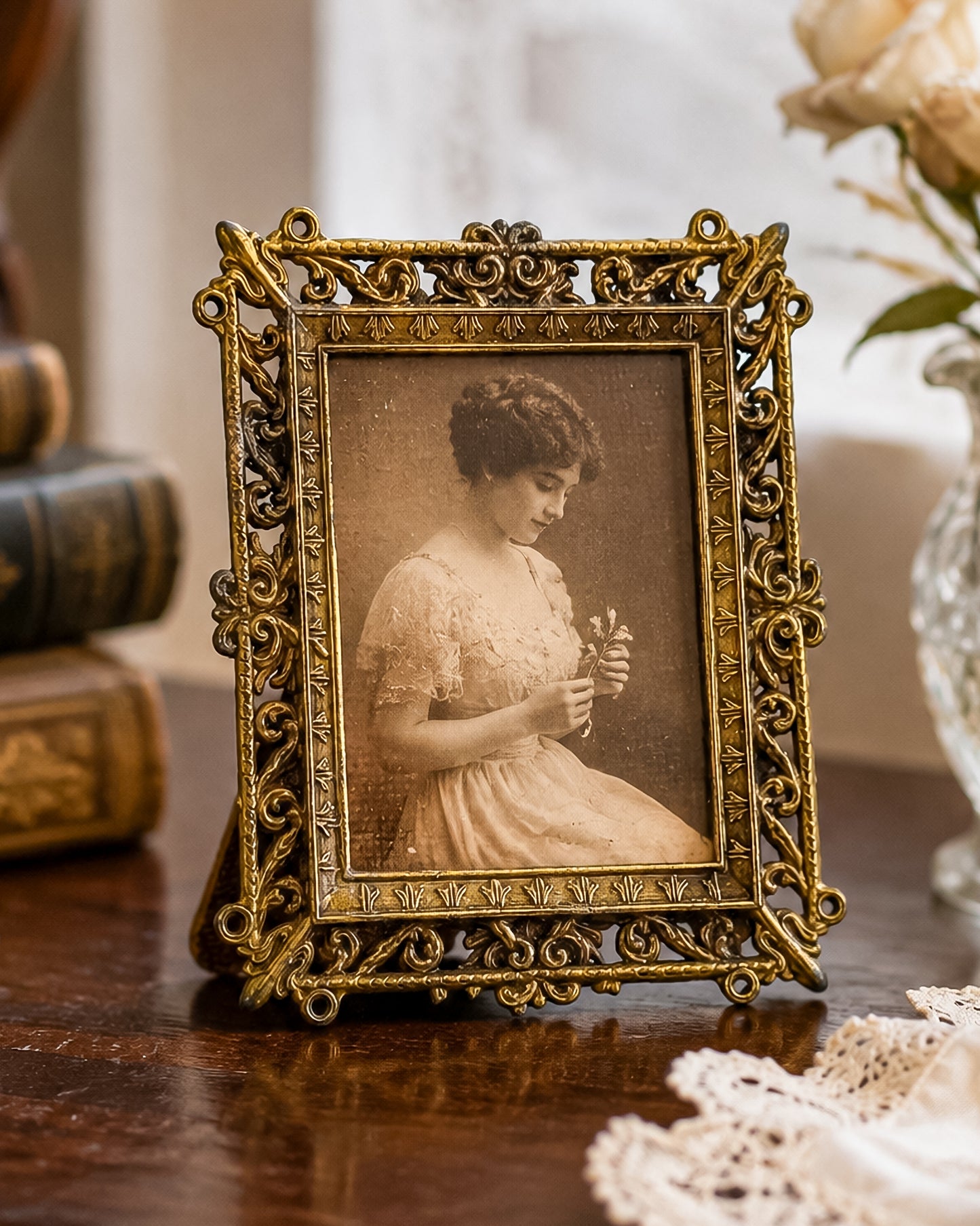 Vintage Florentine Style Gilt Brass Filigree Photo Frame with Easel Back, Made in Italy