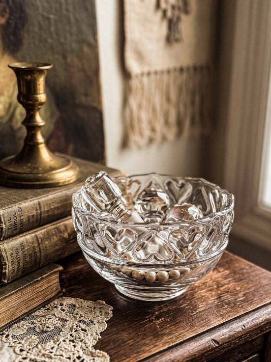 Tiffany & Co. Fine Crystal Hearts Art Glass Bowl