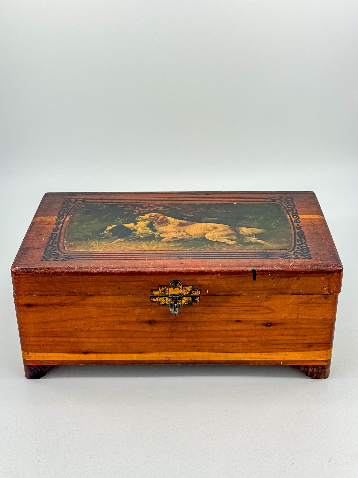 Antique Victorian Wooden Keepsake Box – Spaniel Dog Decoupage Lid
