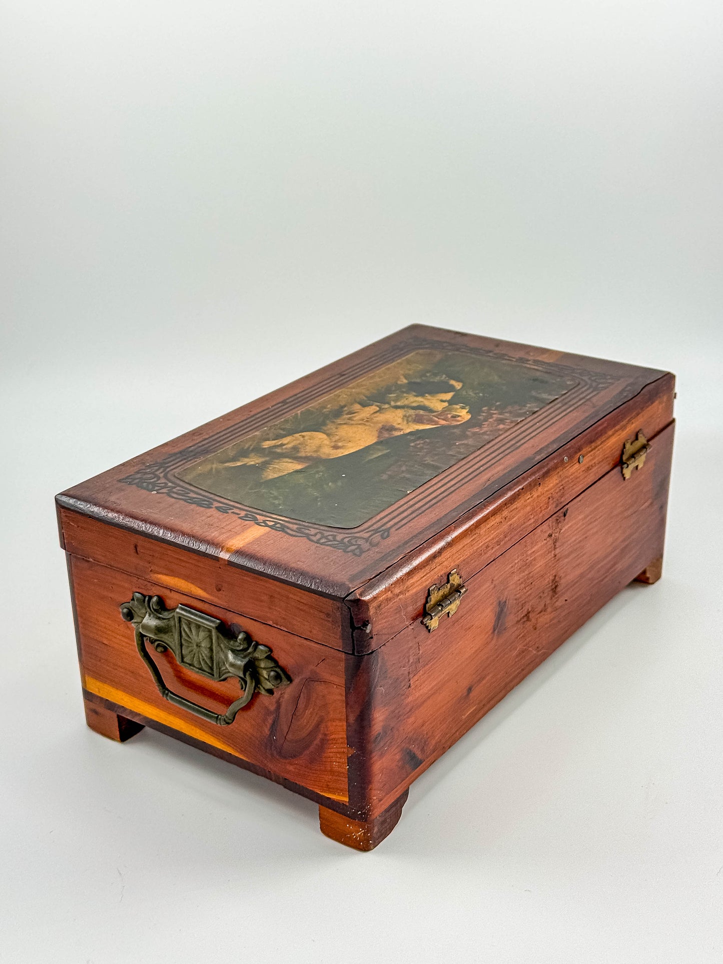 Antique Victorian Wooden Keepsake Box – Spaniel Dog Decoupage Lid