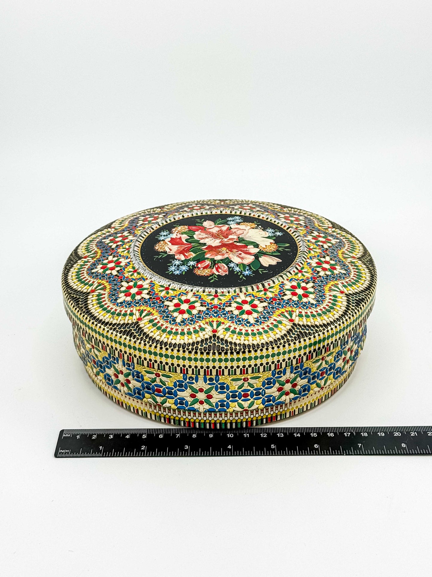 Vintage Dutch Round Tin Box – Floral Faux Bead Mosaic Lid