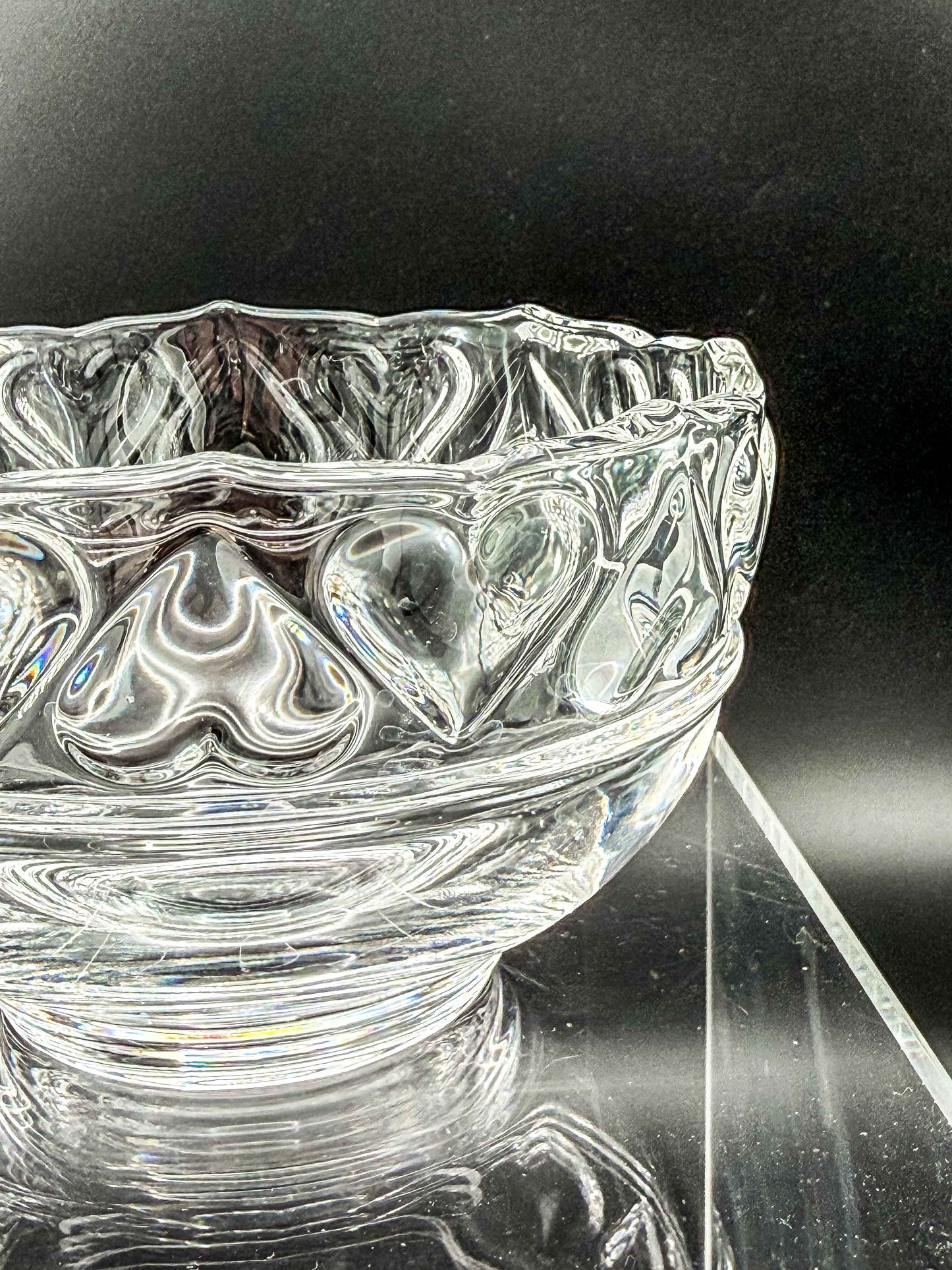 Tiffany & Co. Fine Crystal Hearts Art Glass Bowl