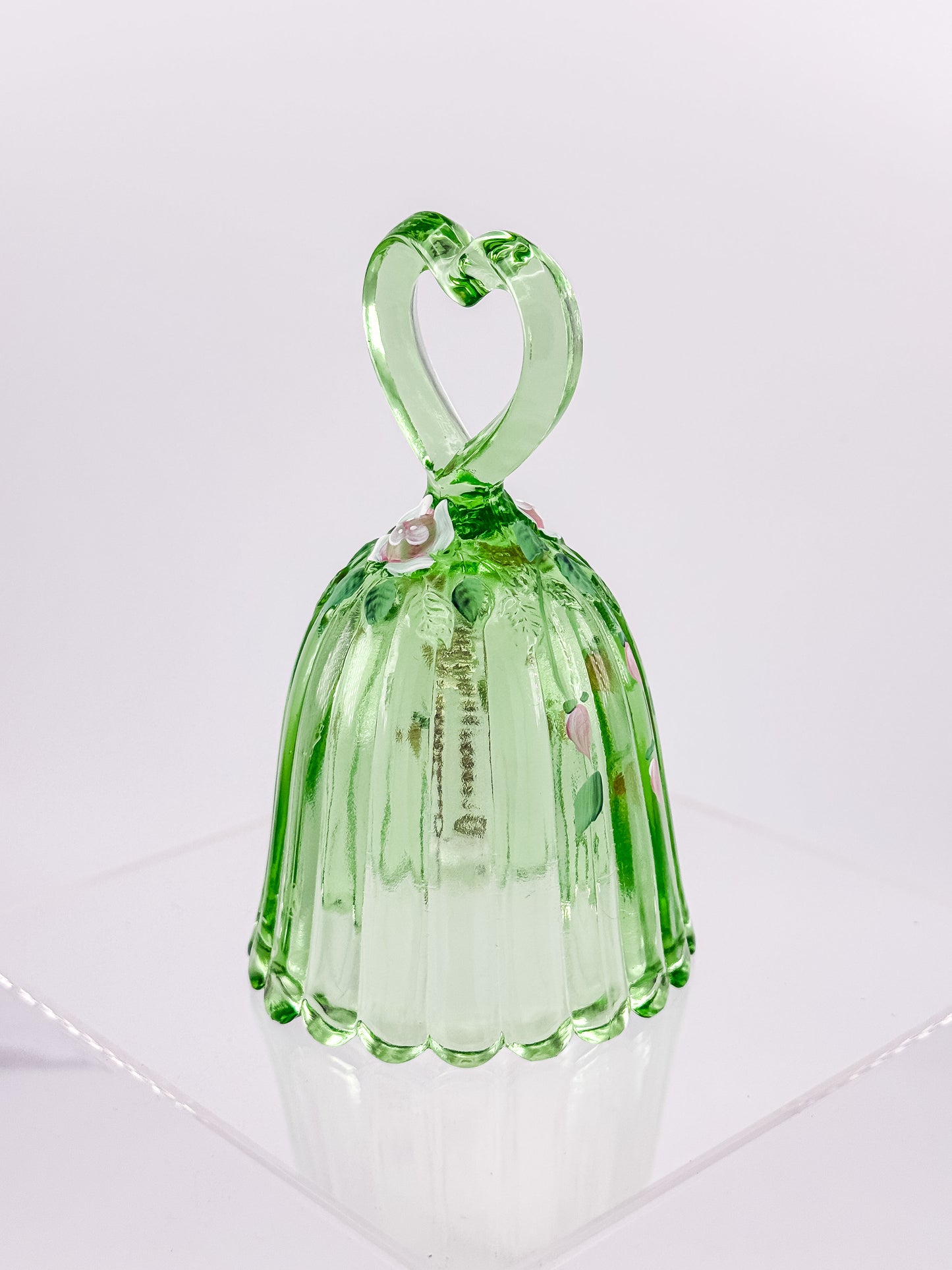 Fenton Art Glass Bell – Spring Green Heart Handle Hand-Painted Pink Rosebuds