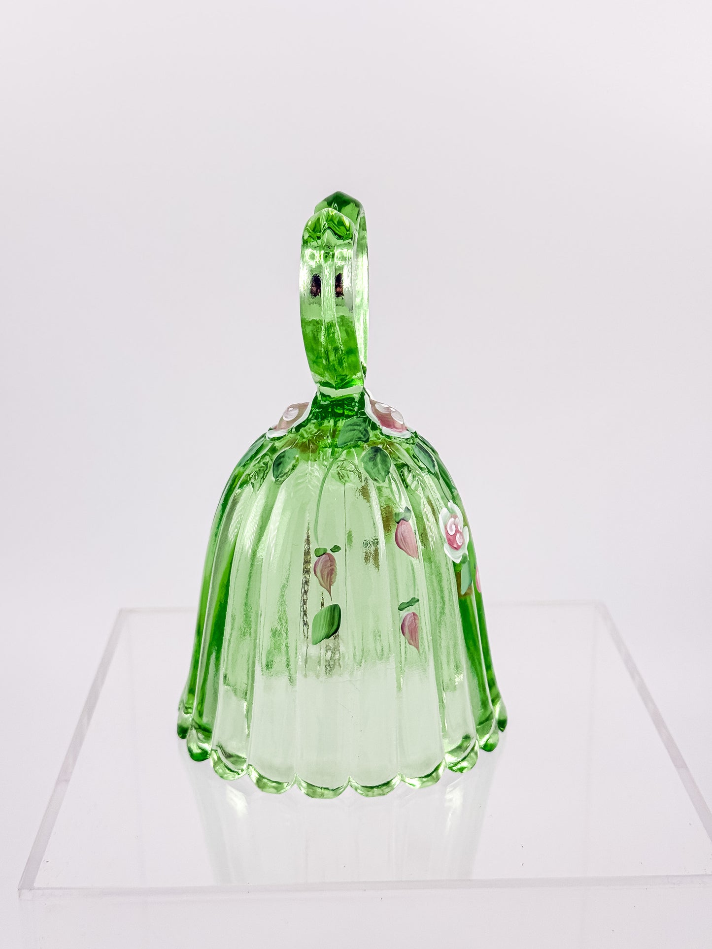 Fenton Art Glass Bell – Spring Green Heart Handle Hand-Painted Pink Rosebuds
