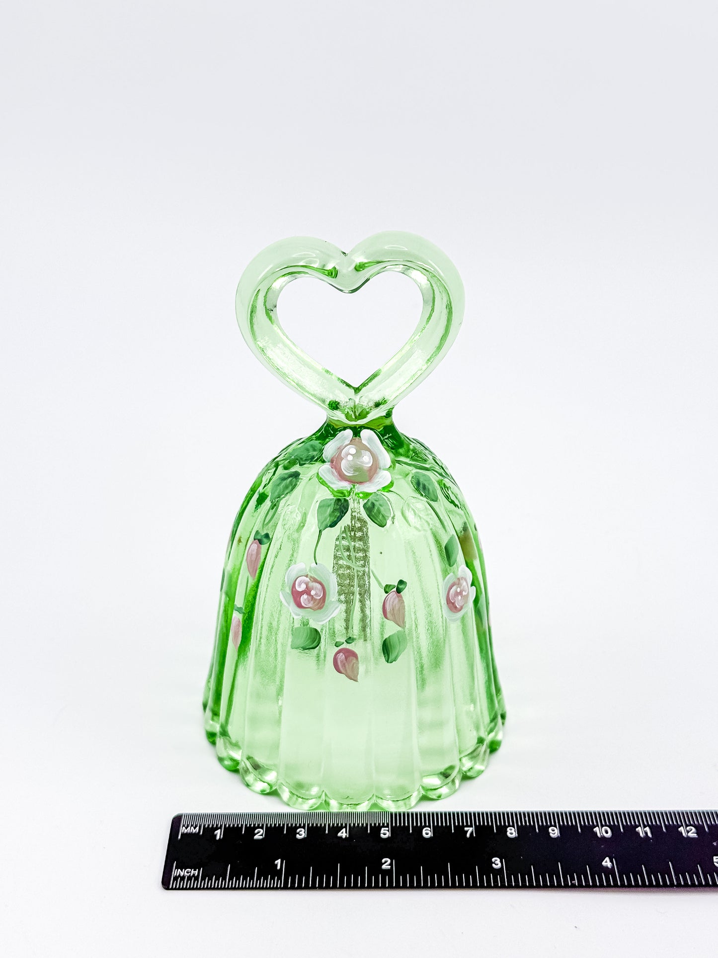Fenton Art Glass Bell – Spring Green Heart Handle Hand-Painted Pink Rosebuds