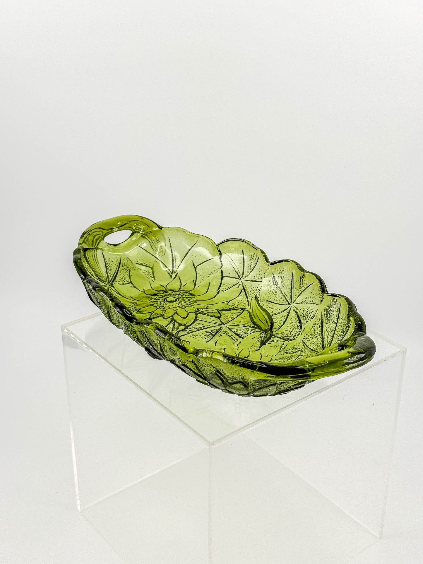 Vintage Indiana Glass Avocado Green Oval Relish Dish — Lily Pons Water Lily Pattern