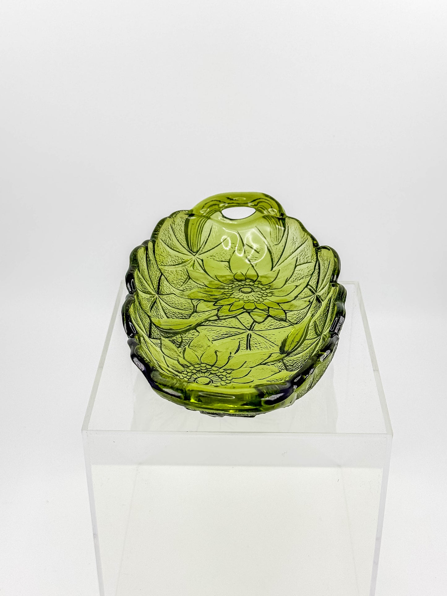 Vintage Indiana Glass Avocado Green Oval Relish Dish — Lily Pons Water Lily Pattern