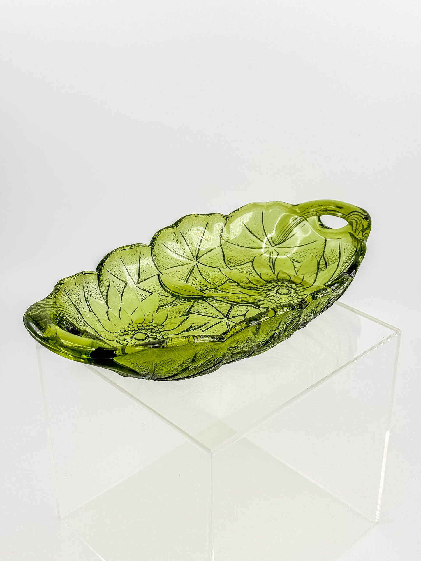 Vintage Indiana Glass Avocado Green Oval Relish Dish — Lily Pons Water Lily Pattern