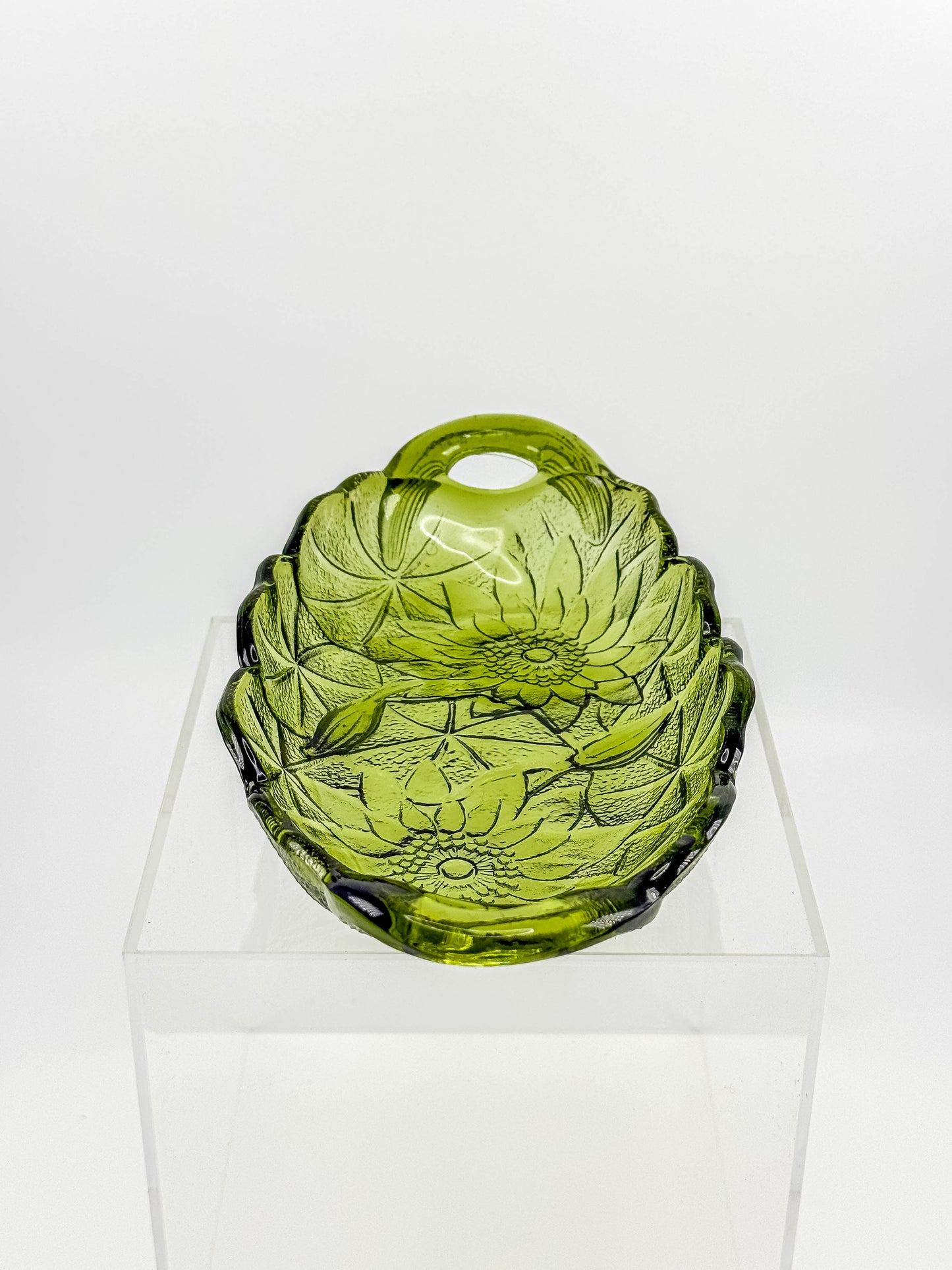 Vintage Indiana Glass Avocado Green Oval Relish Dish — Lily Pons Water Lily Pattern