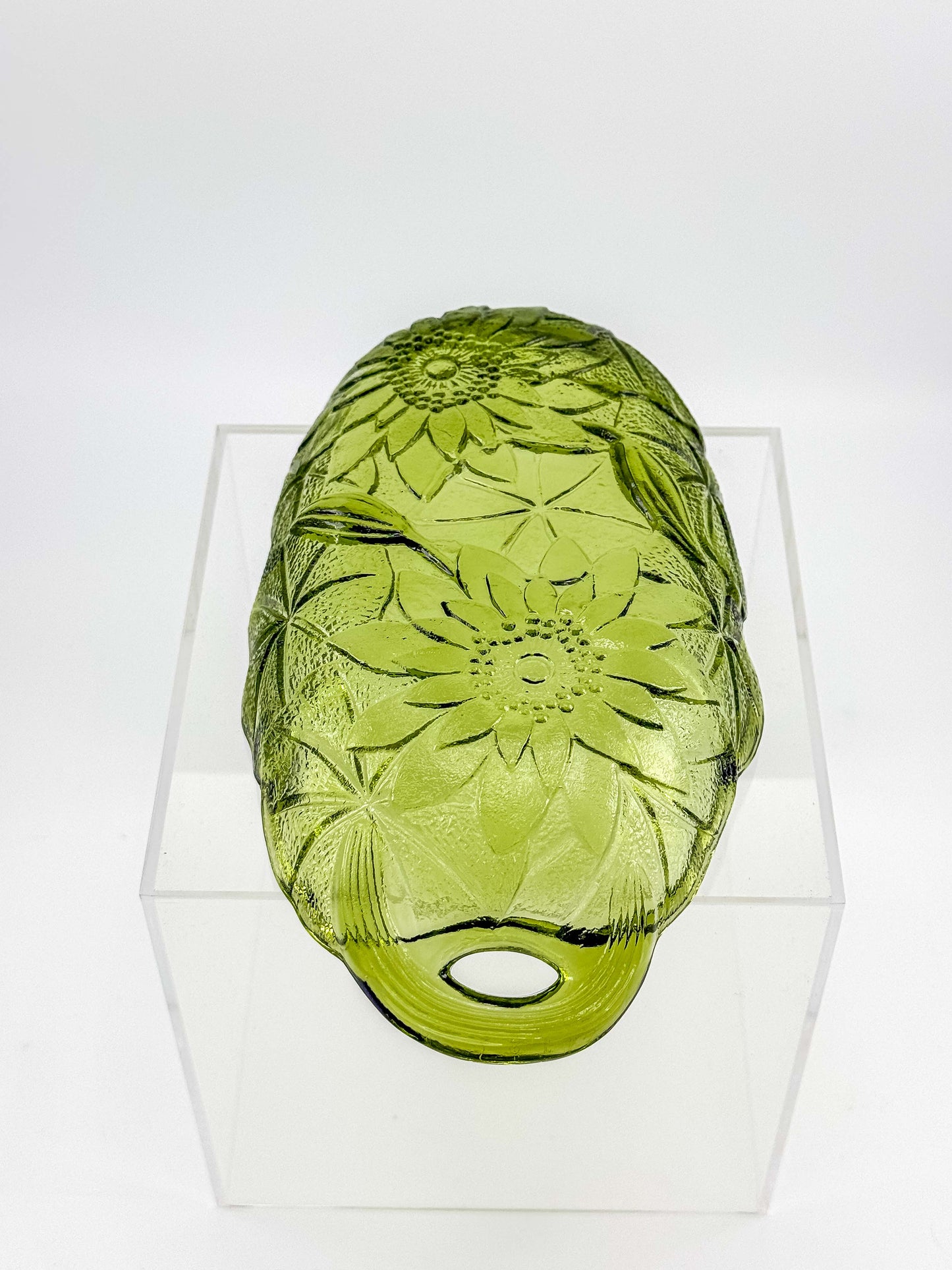 Vintage Indiana Glass Avocado Green Oval Relish Dish — Lily Pons Water Lily Pattern