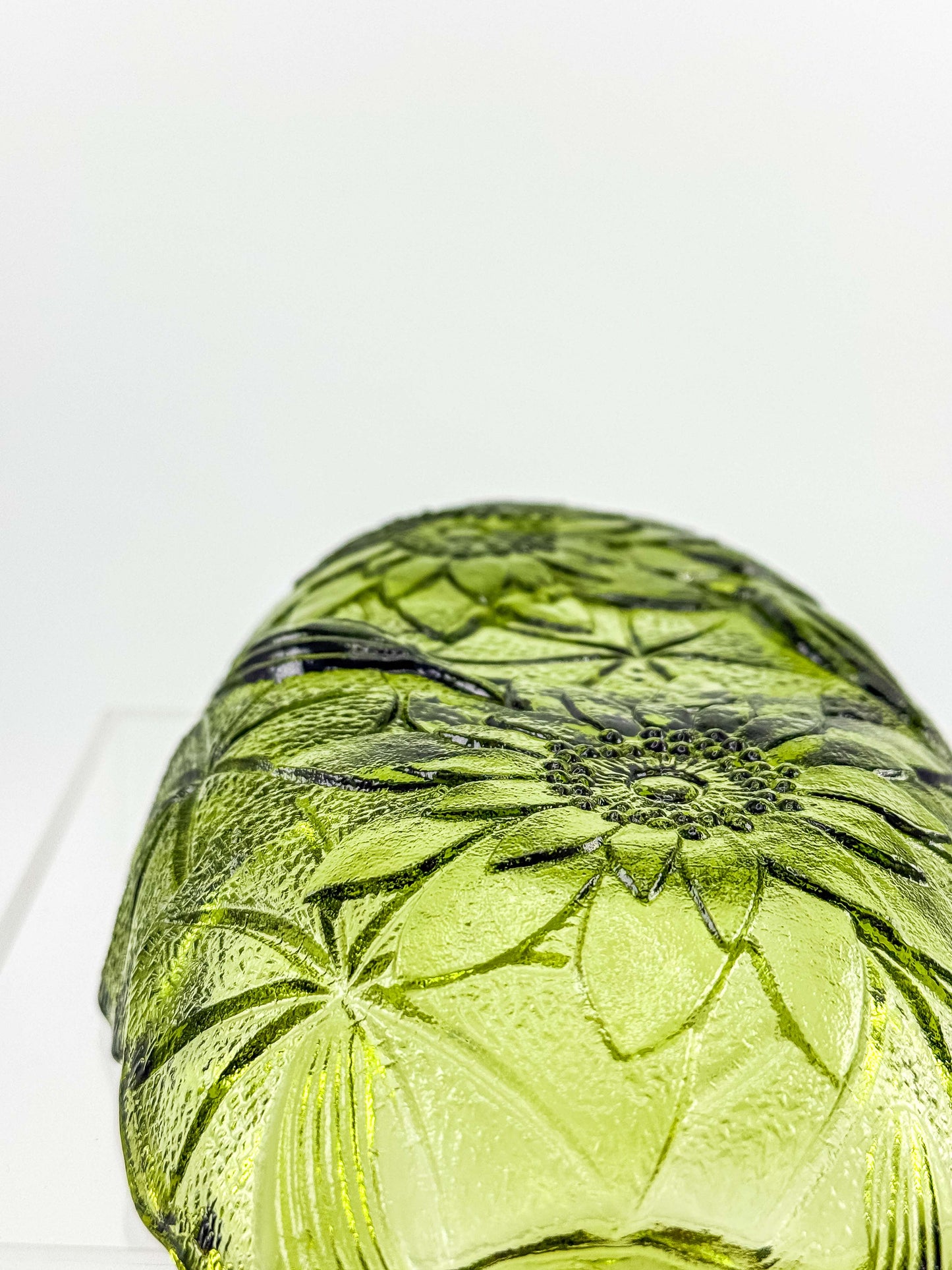 Vintage Indiana Glass Avocado Green Oval Relish Dish — Lily Pons Water Lily Pattern