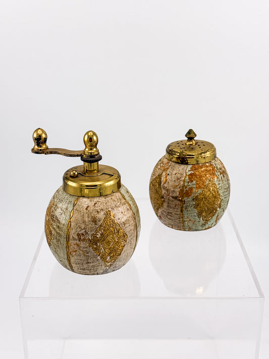 Vintage Italian Florentine Salt and Pepper Mills | Gilt Brass Top | Florentine Wood Grinder Set | Made in Italy Kitchen Decor