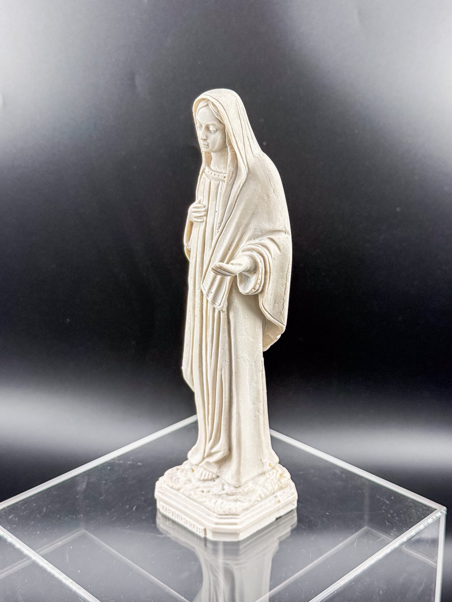 Vintage Our Lady of Medjugorje Ivory Resin Statue, Virgin Mary Figurine