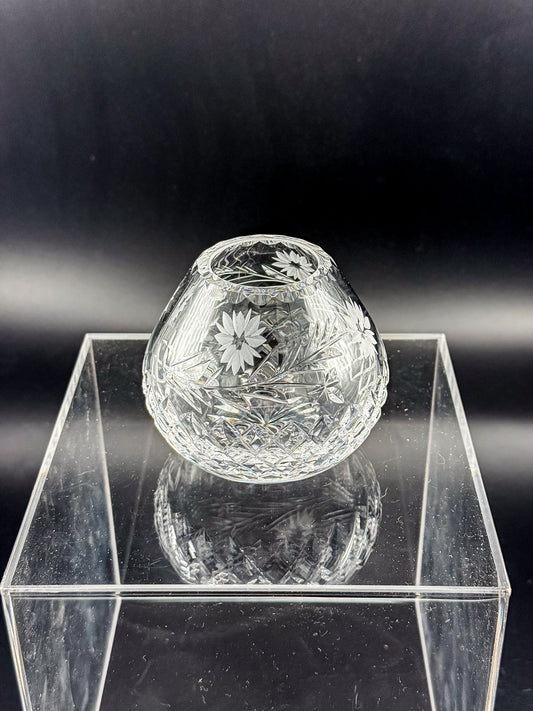 Vintage Edinburgh Crystal Rose Bowl with Daisy Engraving and Diamond Cut Pattern