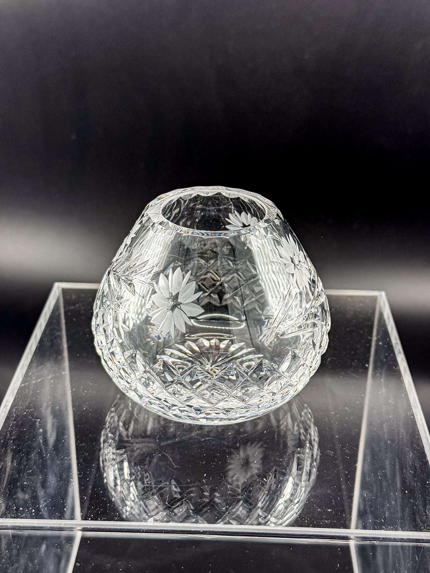 Vintage Edinburgh Crystal Rose Bowl with Daisy Engraving and Diamond Cut Pattern