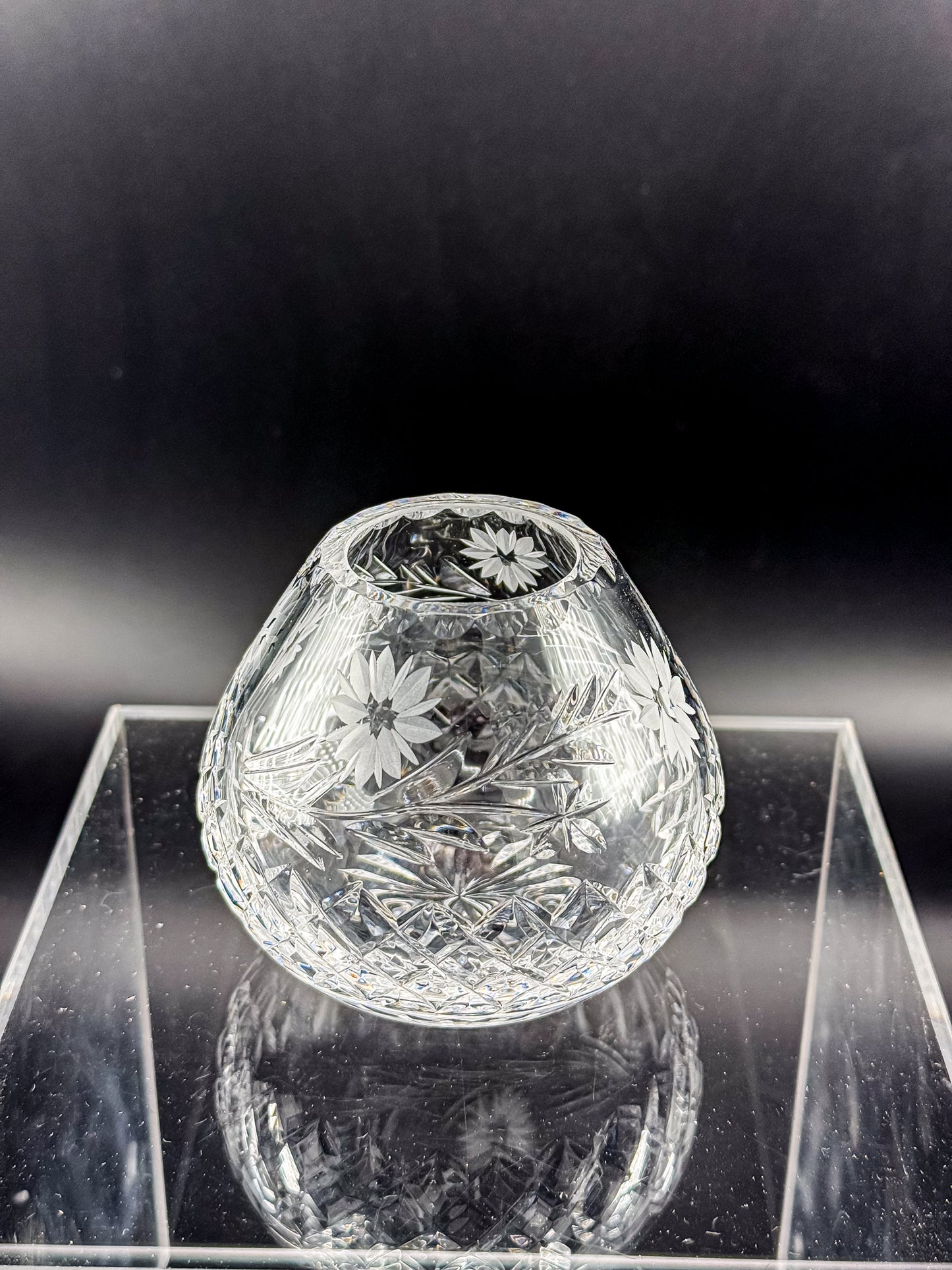 Vintage Edinburgh Crystal Rose Bowl with Daisy Engraving and Diamond Cut Pattern