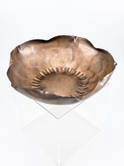 Craftsman Co. Hand-Hammered Copper Bowl with Scalloped Rim, Arts and Crafts Movement, No. 885