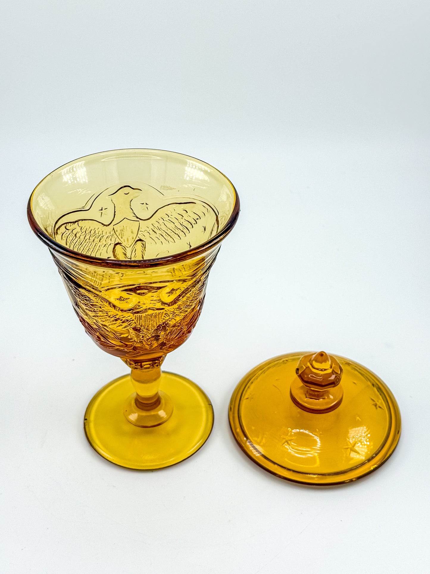 L.E. Smith Amber Glass Eagle and Stars Lidded Candy Dish on Pedestal, Vintage Patriotic Pressed Glass