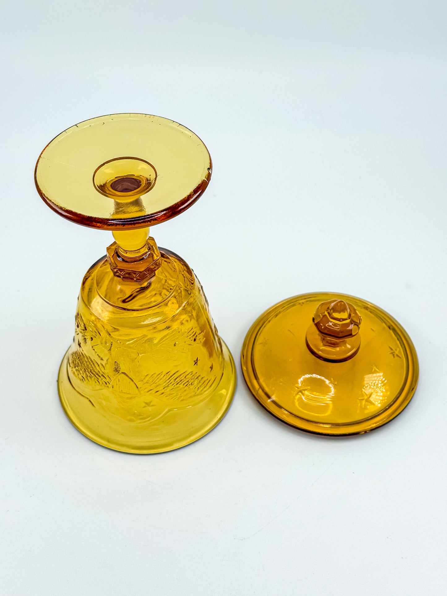 L.E. Smith Amber Glass Eagle and Stars Lidded Candy Dish on Pedestal, Vintage Patriotic Pressed Glass