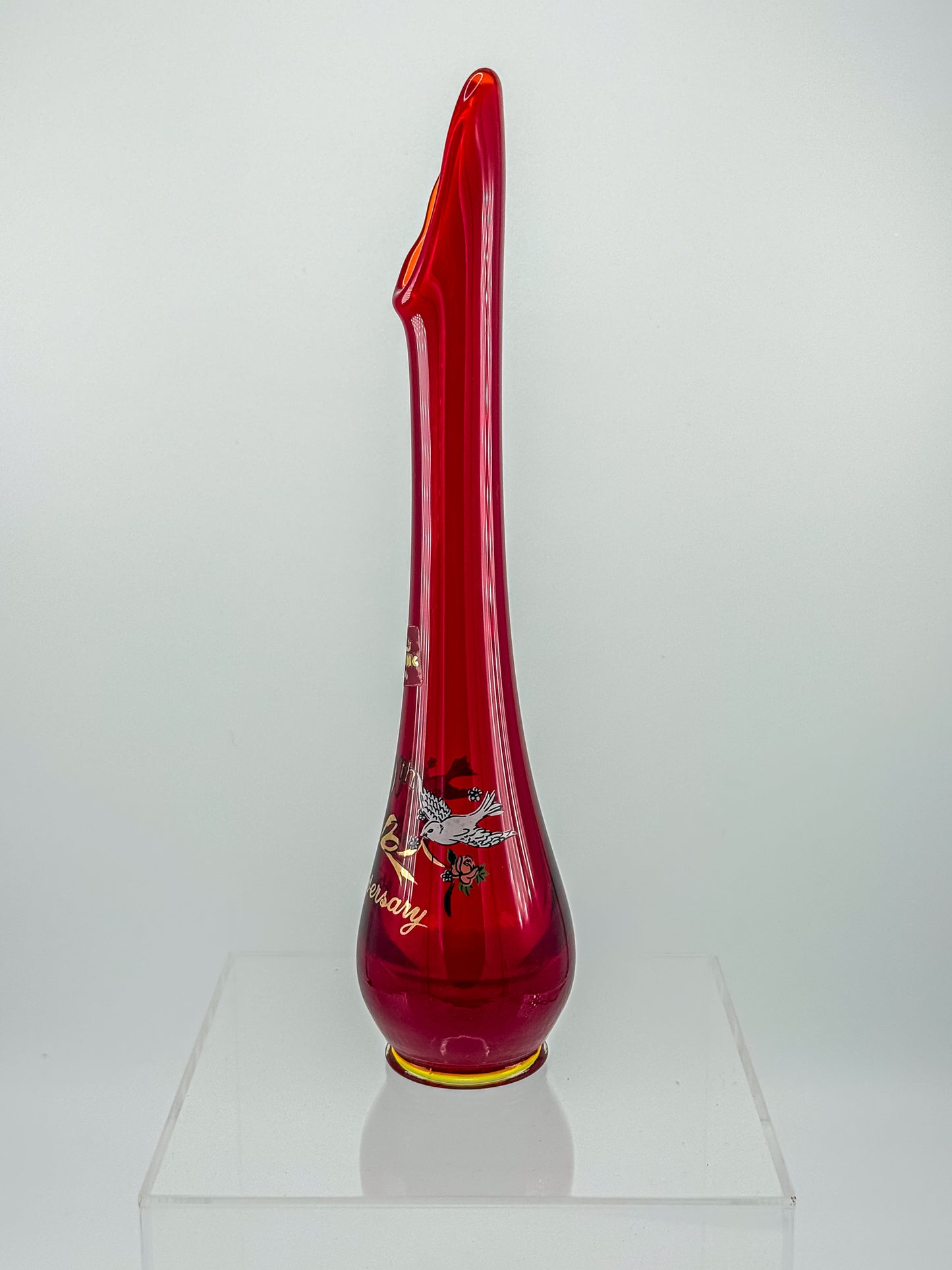 Viking Glass Amberina Swung Bud Vase with 40th Anniversary Doves Decoration, Made in USA