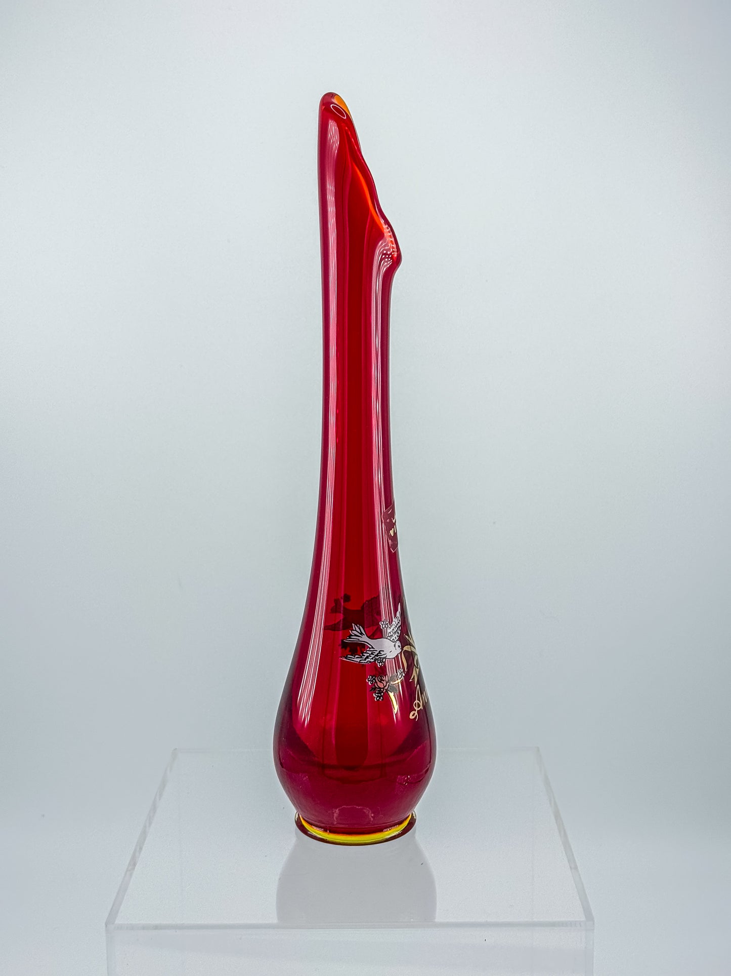 Viking Glass Amberina Swung Bud Vase with 40th Anniversary Doves Decoration, Made in USA