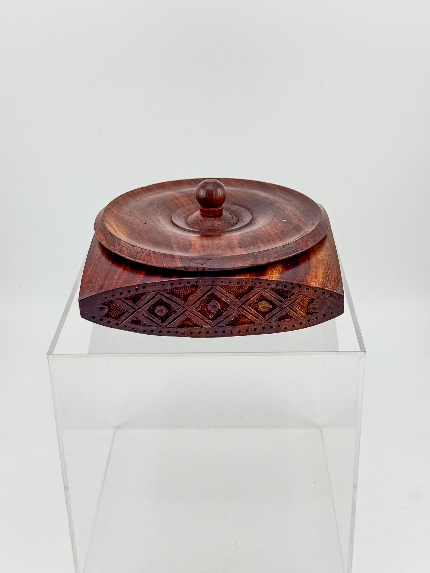 Vintage Hand-Carved Sheesham Wood Lidded Box with Geometric Diamond Border