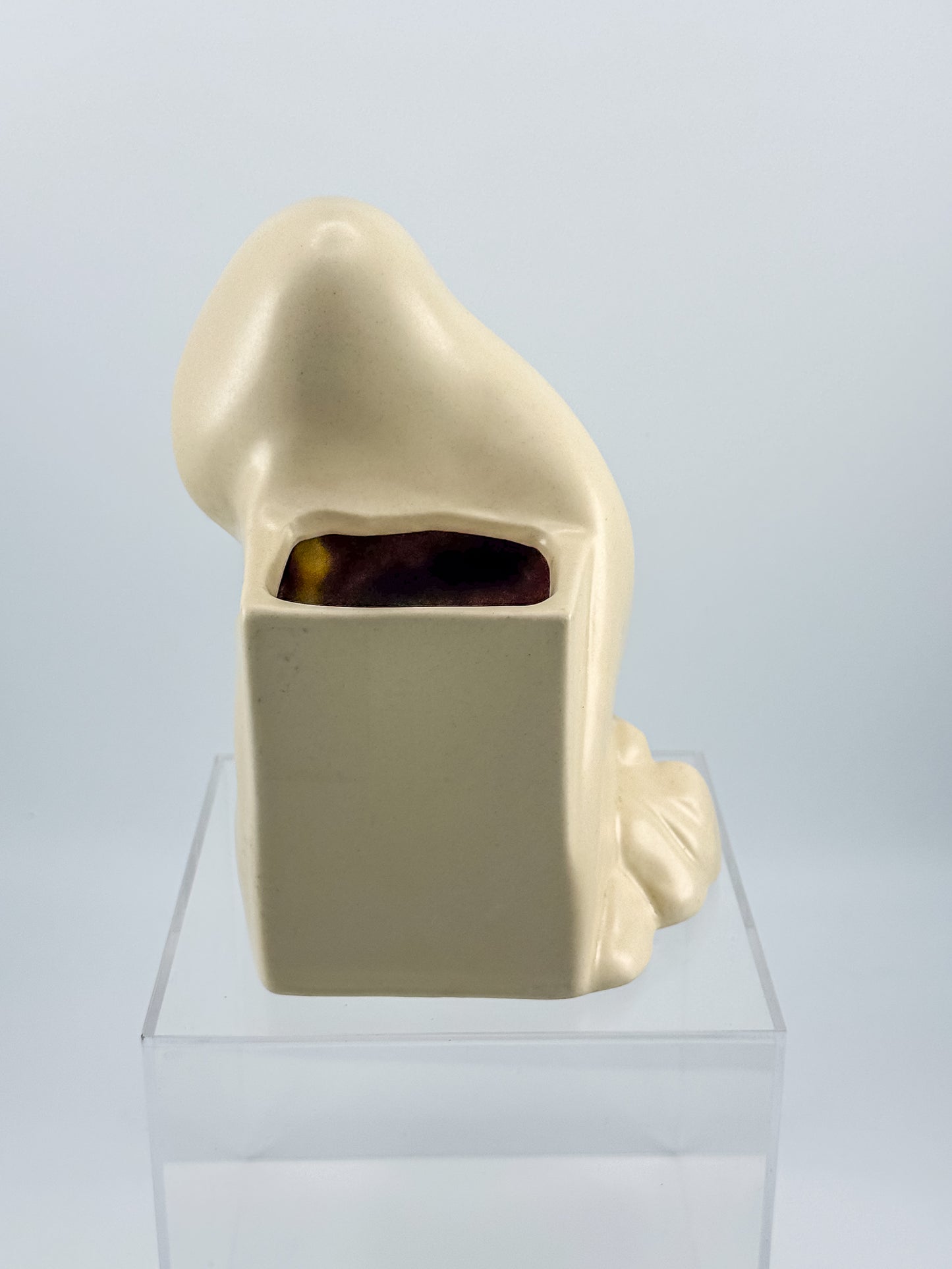Vintage Hull USA #25 Madonna Virgin Mary Ceramic Planter in Ivory Matte Glaze, 1940s–50s