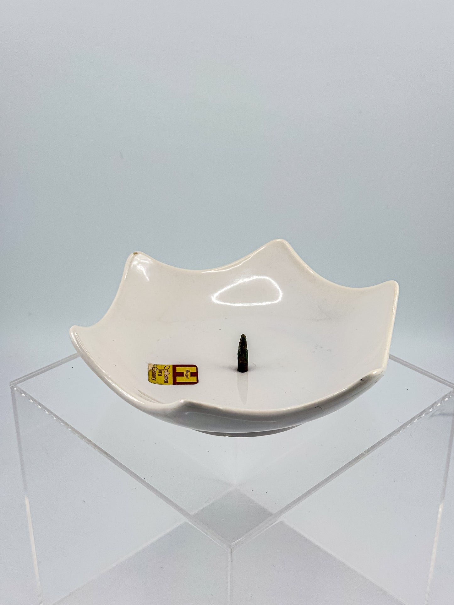 Royal Haeger Mid Century Modern Ceramic Candle Holder with Star-Shaped Scalloped Rim