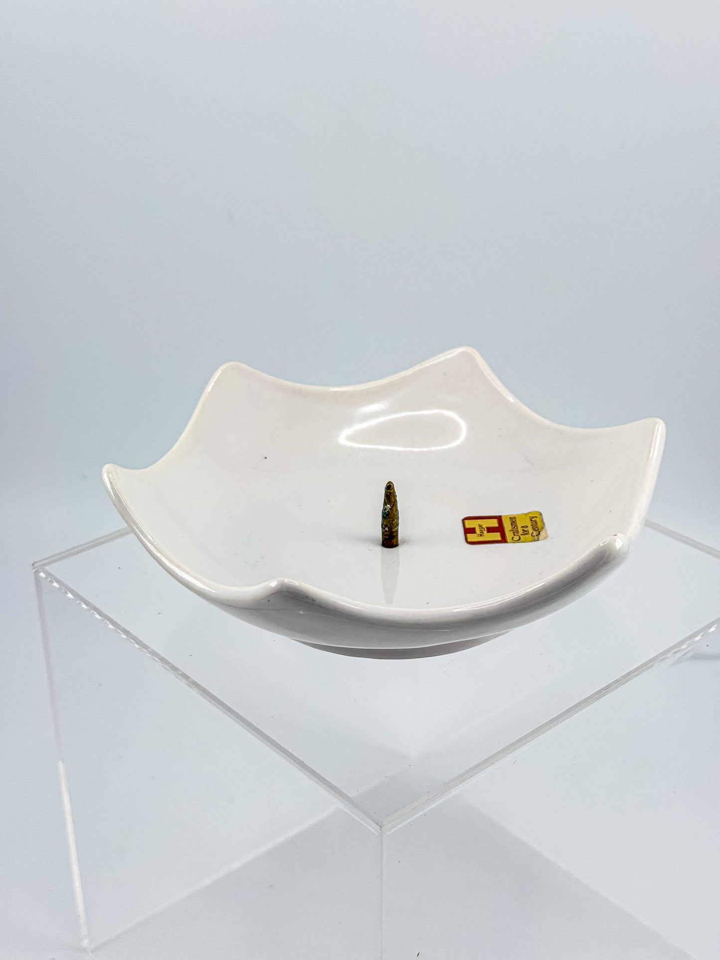 Royal Haeger Mid Century Modern Ceramic Candle Holder with Star-Shaped Scalloped Rim