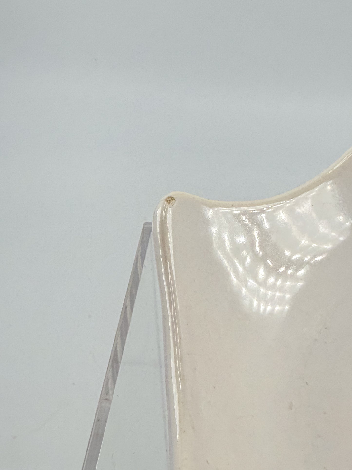 Royal Haeger Mid Century Modern Ceramic Candle Holder with Star-Shaped Scalloped Rim