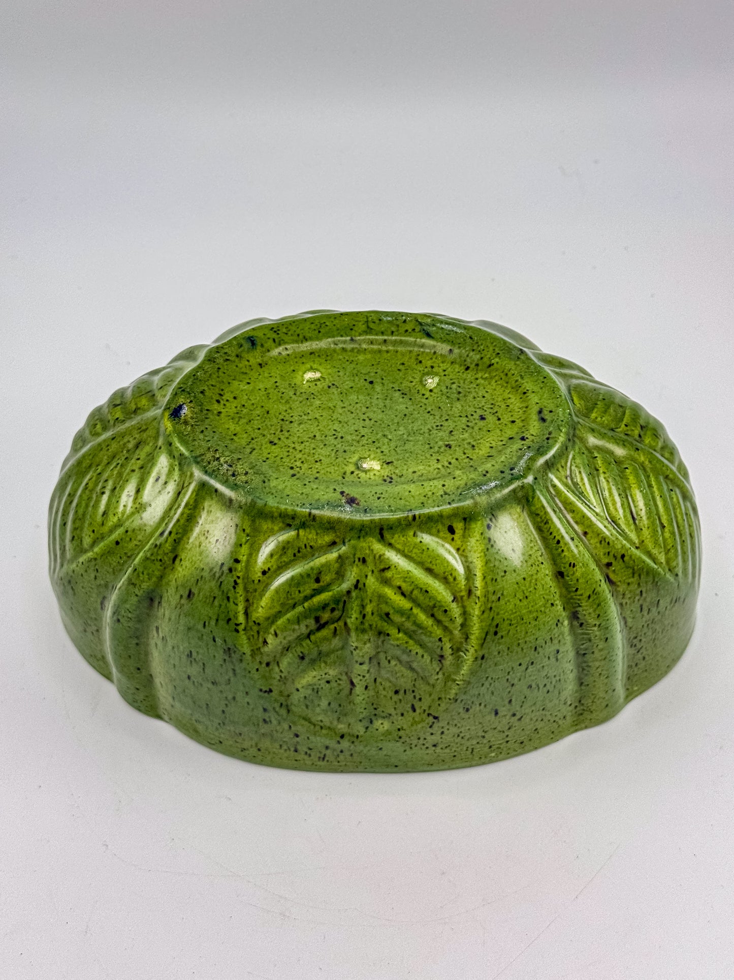 Vintage Haeger Pottery Green Speckled Ceramic Planter Bowl with Embossed Leaf Design