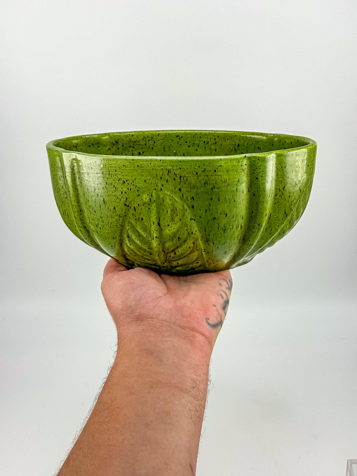 Vintage Haeger Pottery Green Speckled Ceramic Planter Bowl with Embossed Leaf Design