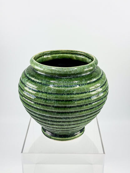 Vintage Hull Pottery Green Ribbed Beehive Urn Vase No. 419, Mid Century USA Ceramic Planter