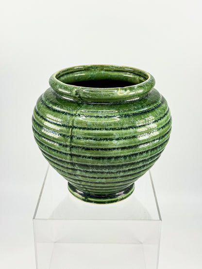 Vintage Hull Pottery Green Ribbed Beehive Urn Vase No. 419, Mid Century USA Ceramic Planter