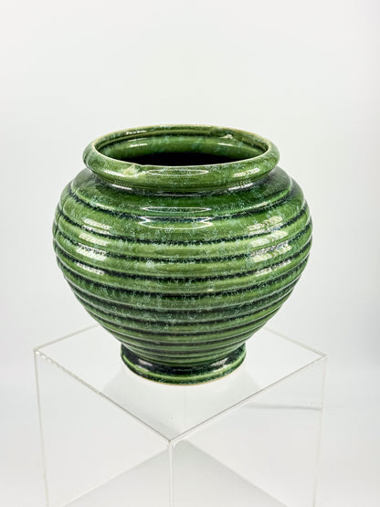Vintage Hull Pottery Green Ribbed Beehive Urn Vase No. 419, Mid Century USA Ceramic Planter