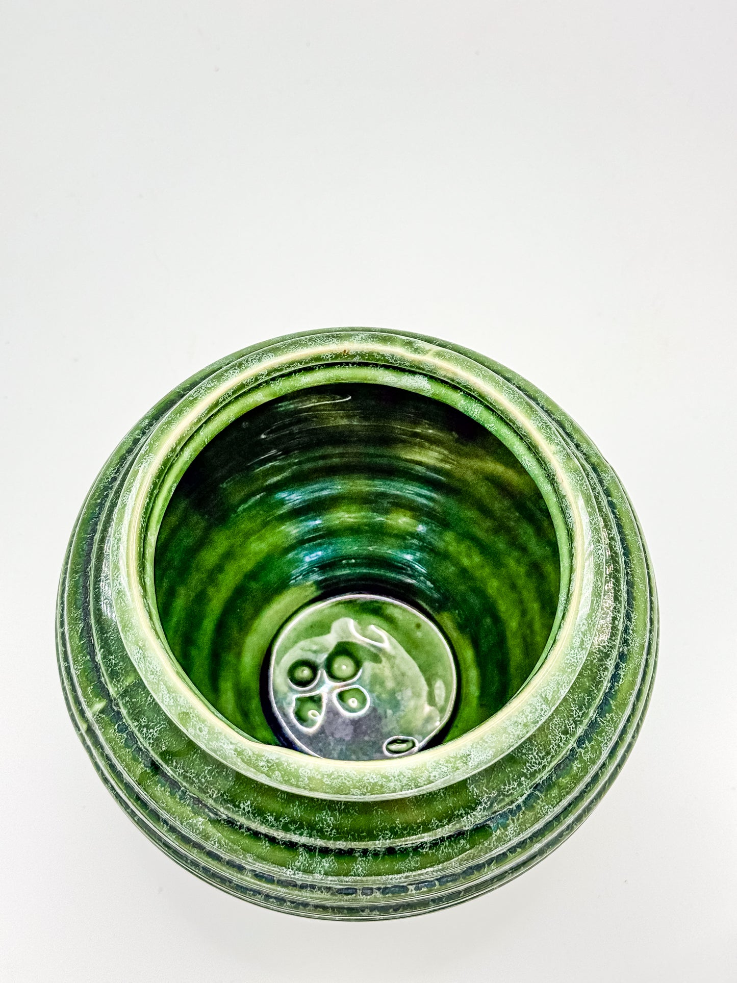 Vintage Hull Pottery Green Ribbed Beehive Urn Vase No. 419, Mid Century USA Ceramic Planter