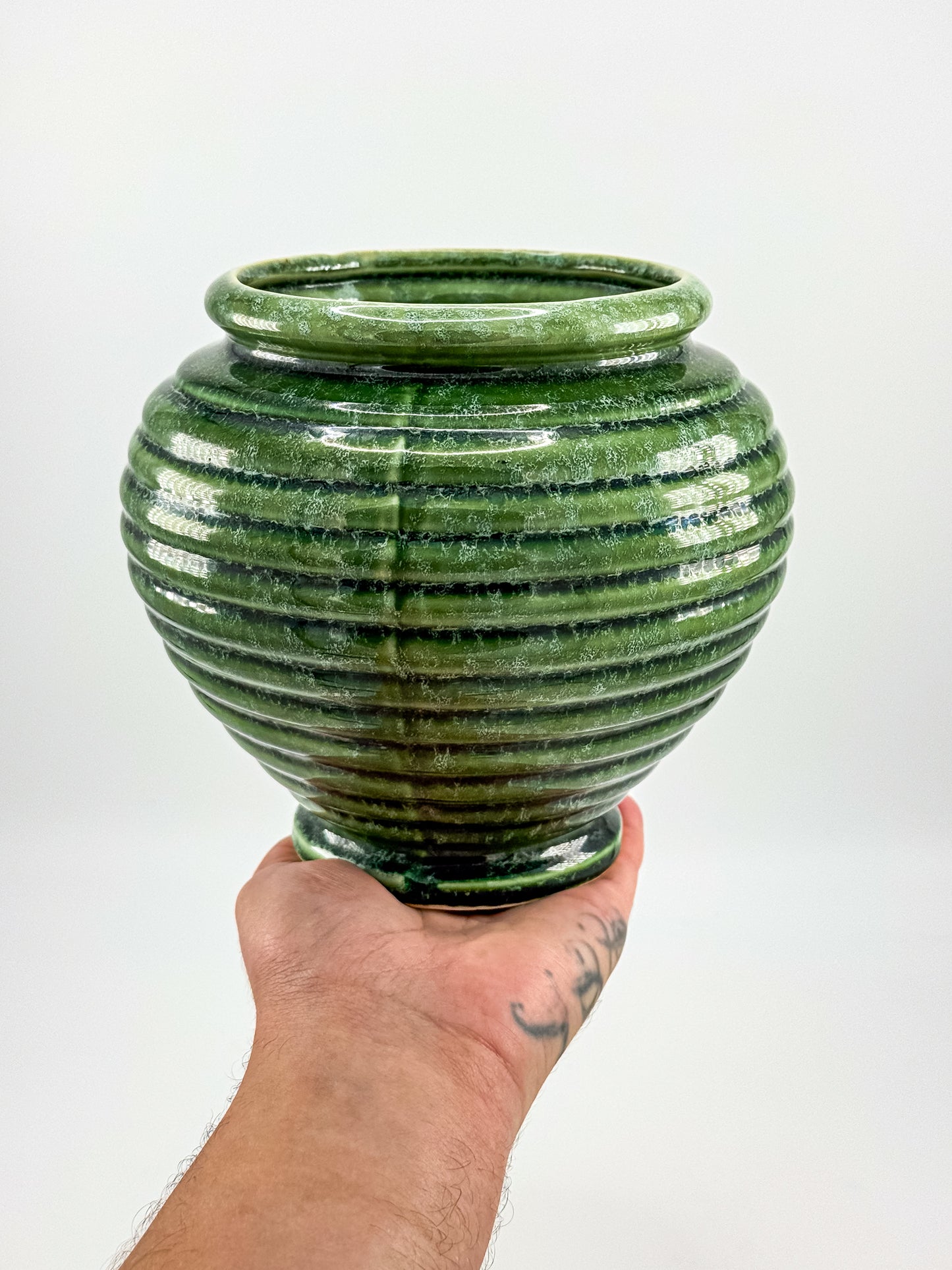 Vintage Hull Pottery Green Ribbed Beehive Urn Vase No. 419, Mid Century USA Ceramic Planter