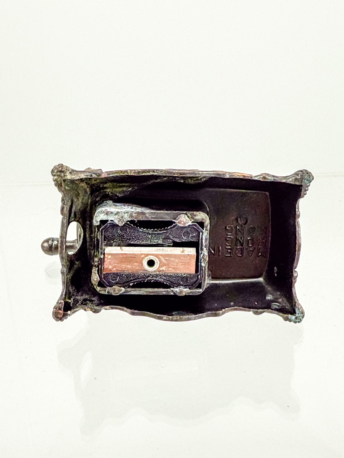 Vintage Miniature Sewing Machine Pencil Sharpener with Working Needle, Made in Hong Kong