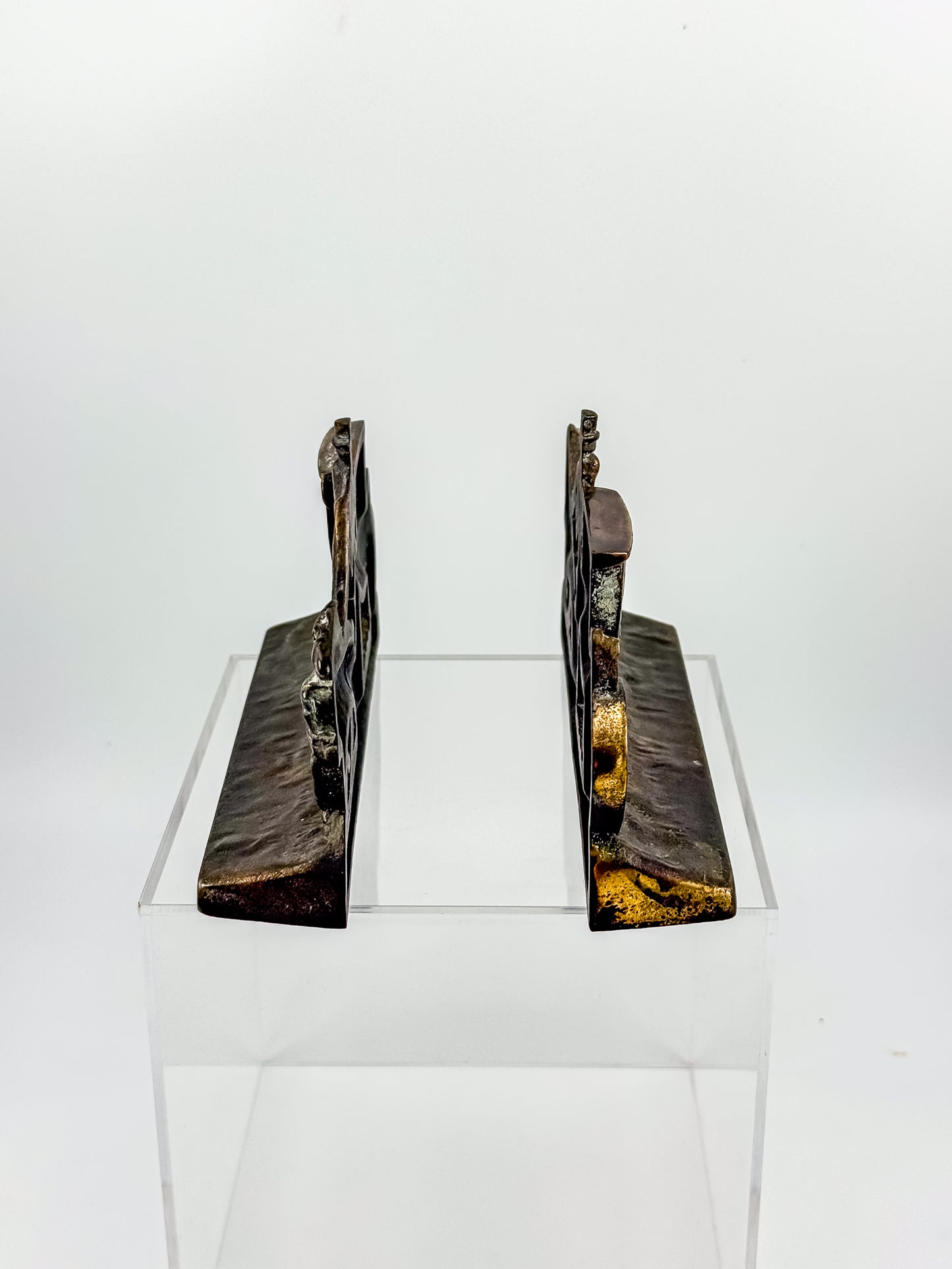 Vintage Hubley Cast Iron Horse-Drawn Stagecoach Bookends, Matched Pair Doorstops No. 379
