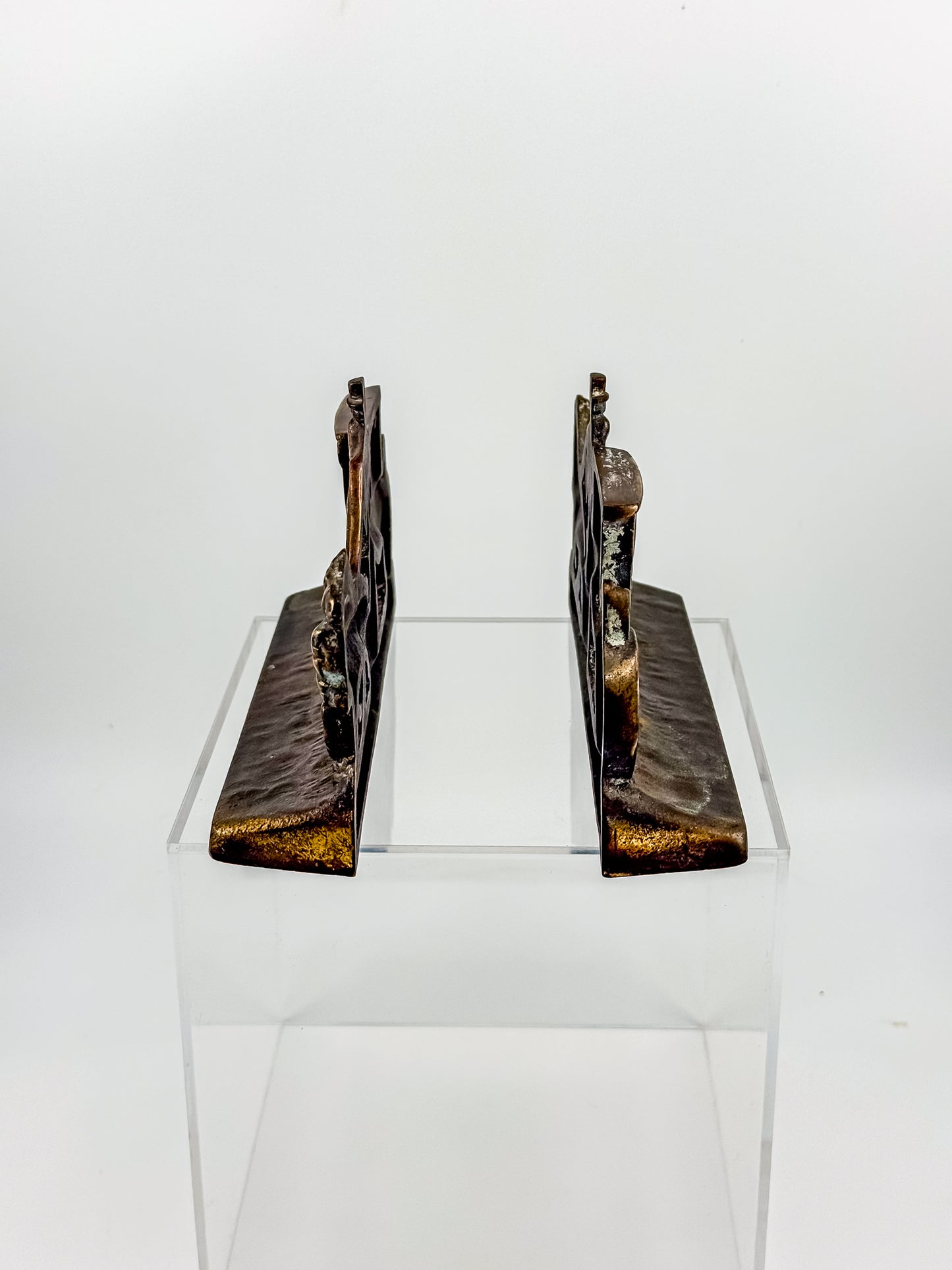 Vintage Hubley Cast Iron Horse-Drawn Stagecoach Bookends, Matched Pair Doorstops No. 379