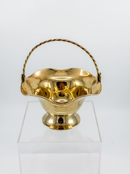 Vintage Polished Brass Basket with Twisted Rope Handle and Ruffled Scalloped Rim on Pedestal Base