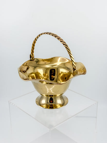 Vintage Polished Brass Basket with Twisted Rope Handle and Ruffled Scalloped Rim on Pedestal Base