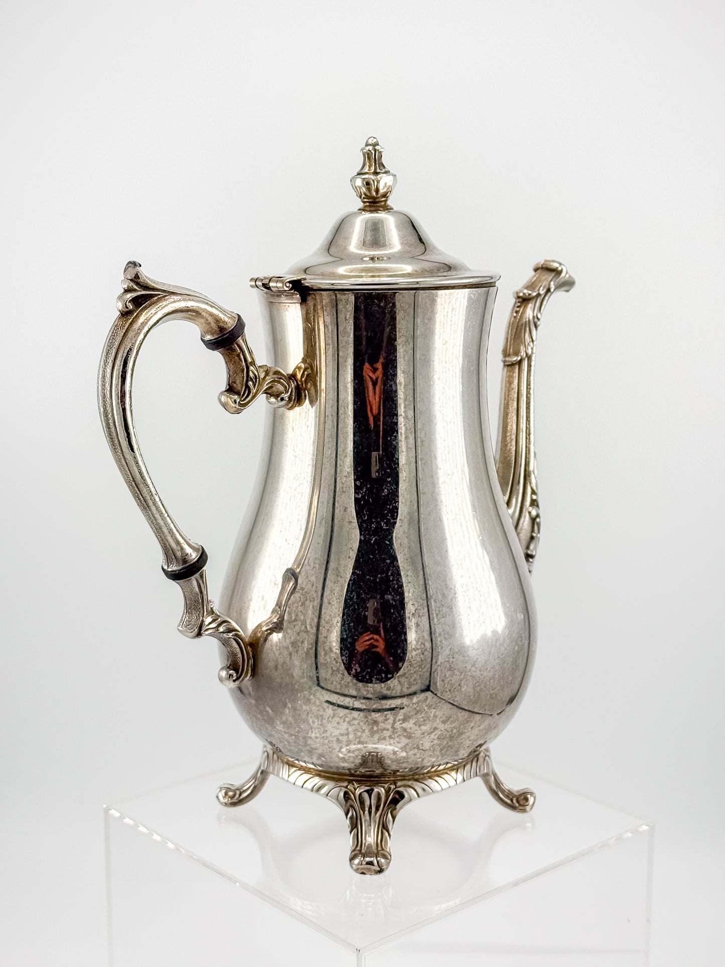 Vintage International Silver Co. Ornate Silver-Plate Teapot with Hinged Lid and Scroll Feet