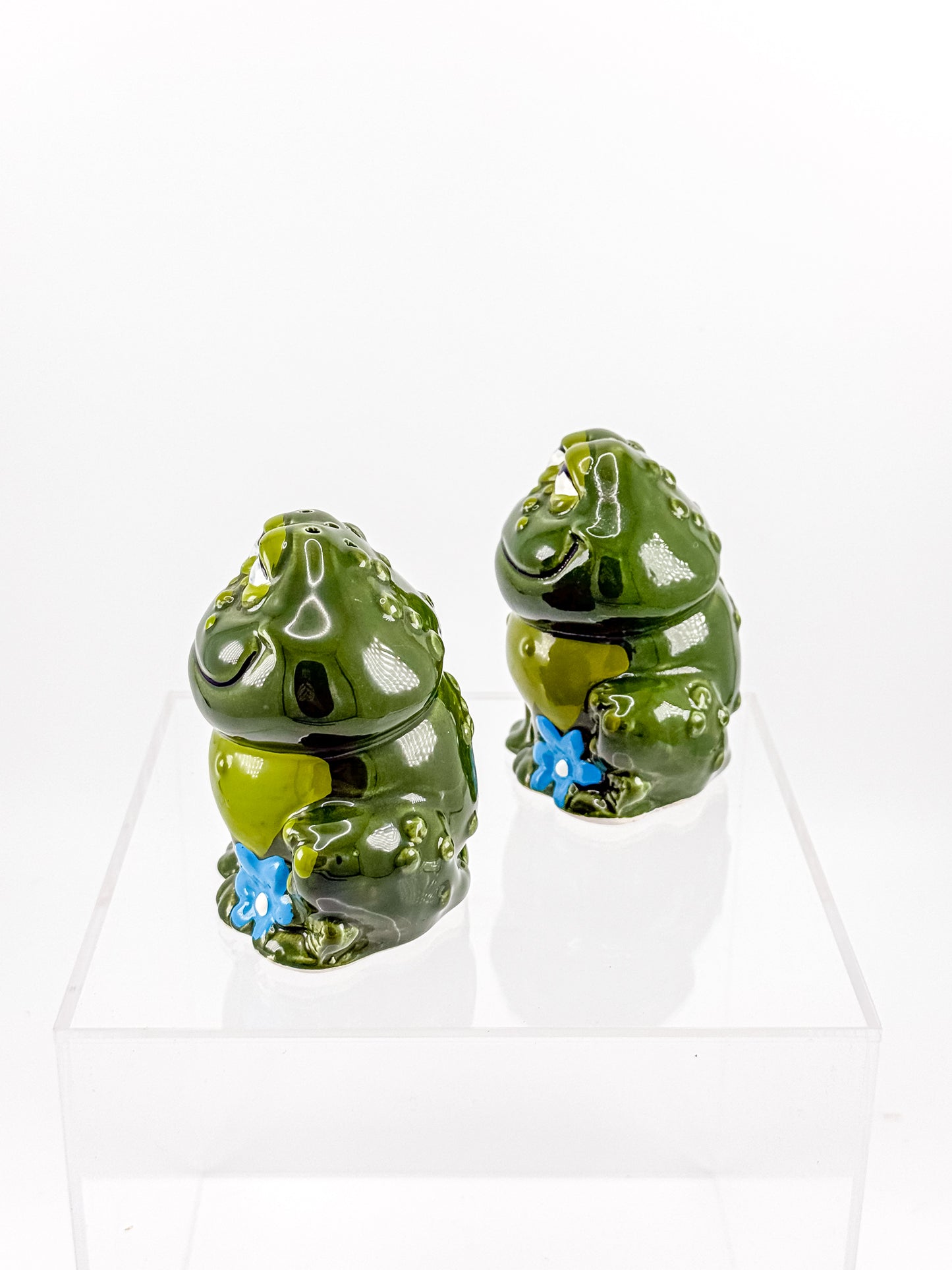 Vintage Holt Howard Smiling Green Frog Salt and Pepper Shakers, Made in Japan, Mid-Century Novelty Kitchen