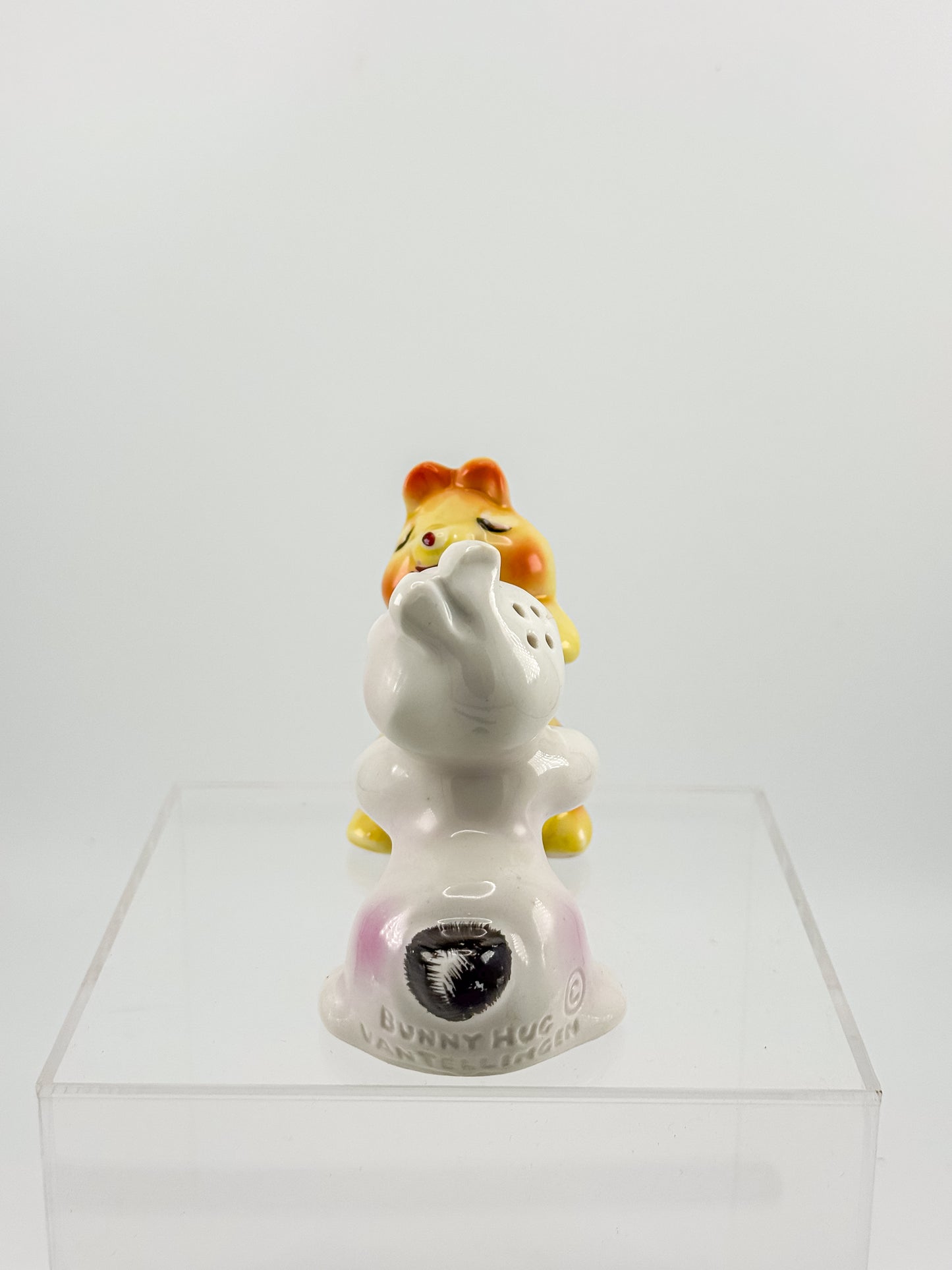 Vintage Van Tellingen Bunny Hug Salt and Pepper Shakers, 1950s Russ Berrie Hugger Set