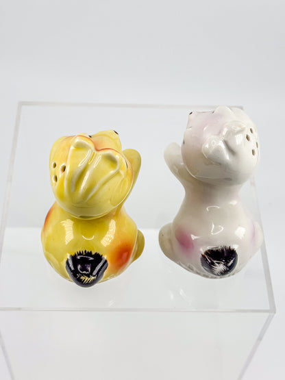 Vintage Van Tellingen Bunny Hug Salt and Pepper Shakers, 1950s Russ Berrie Hugger Set